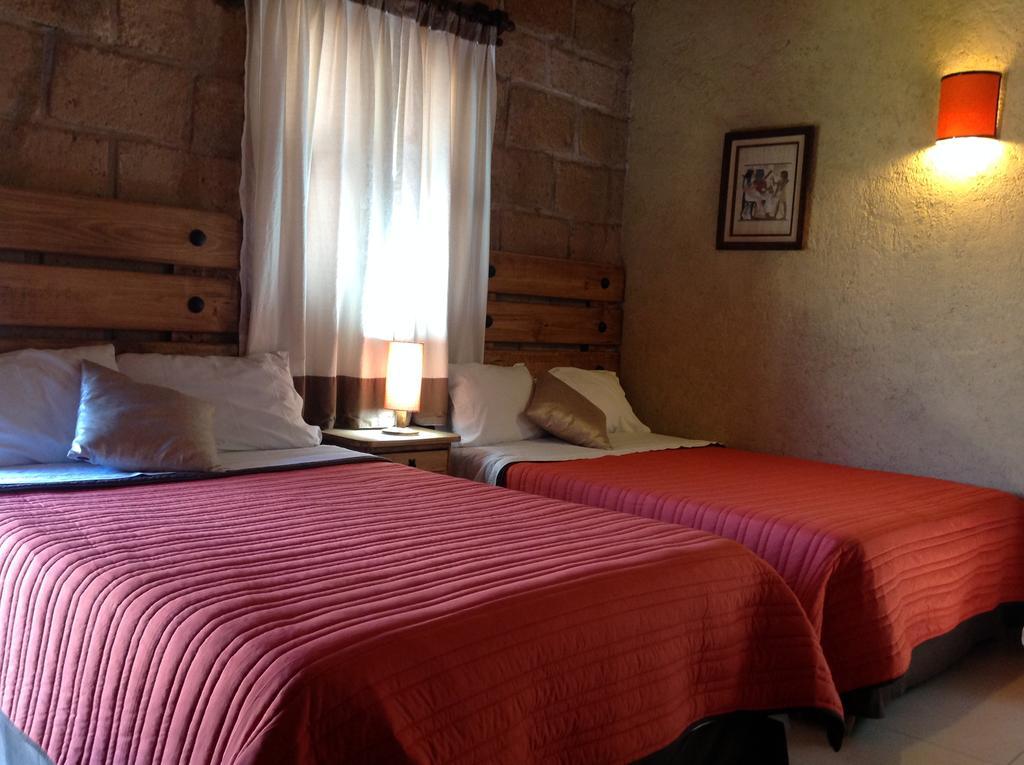Hotel Villa Campestre เตกิซเกียปัน ภายนอก รูปภาพ