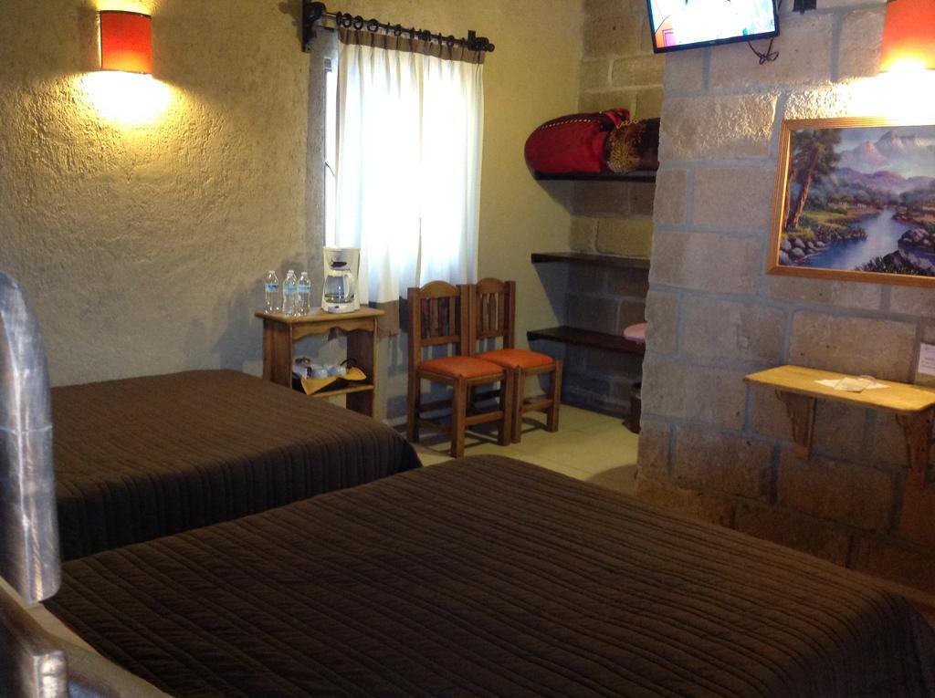 Hotel Villa Campestre เตกิซเกียปัน ภายนอก รูปภาพ